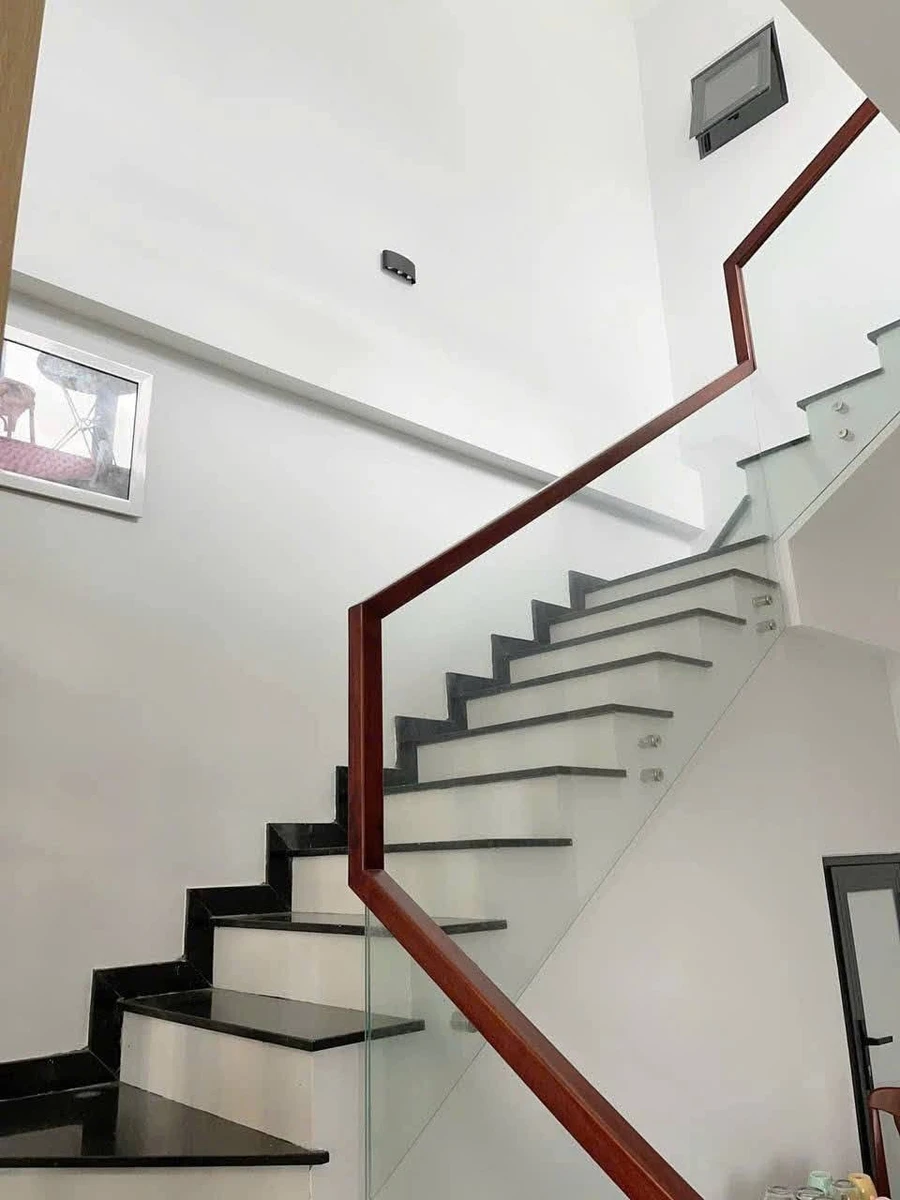 Bán nhà 2 tầng 118m2 đường Hoài Thanh, phường Thủy Xuân, TP Huế, full nội thất - Ảnh thu nhỏ 3