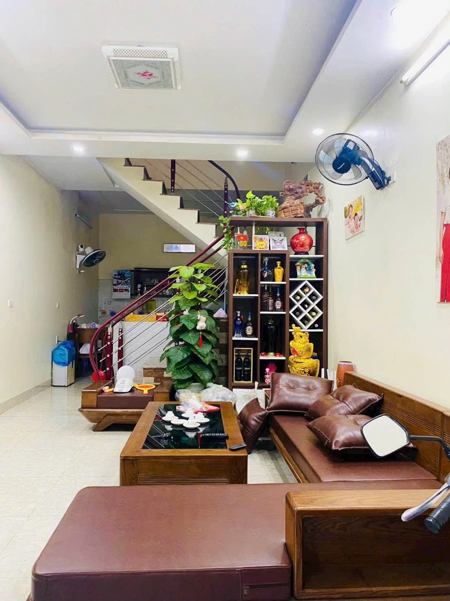 Bán nhà 3 tầng 42m² Hồng Bàng, ô tô vào, 3.15 tỷ - Ảnh 1
