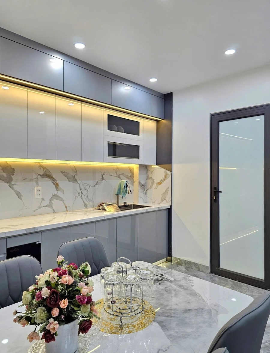 Bán nhà mặt ngõ 46m2 Trần Nguyên Hãn, Quận 1 - Ảnh thu nhỏ 5