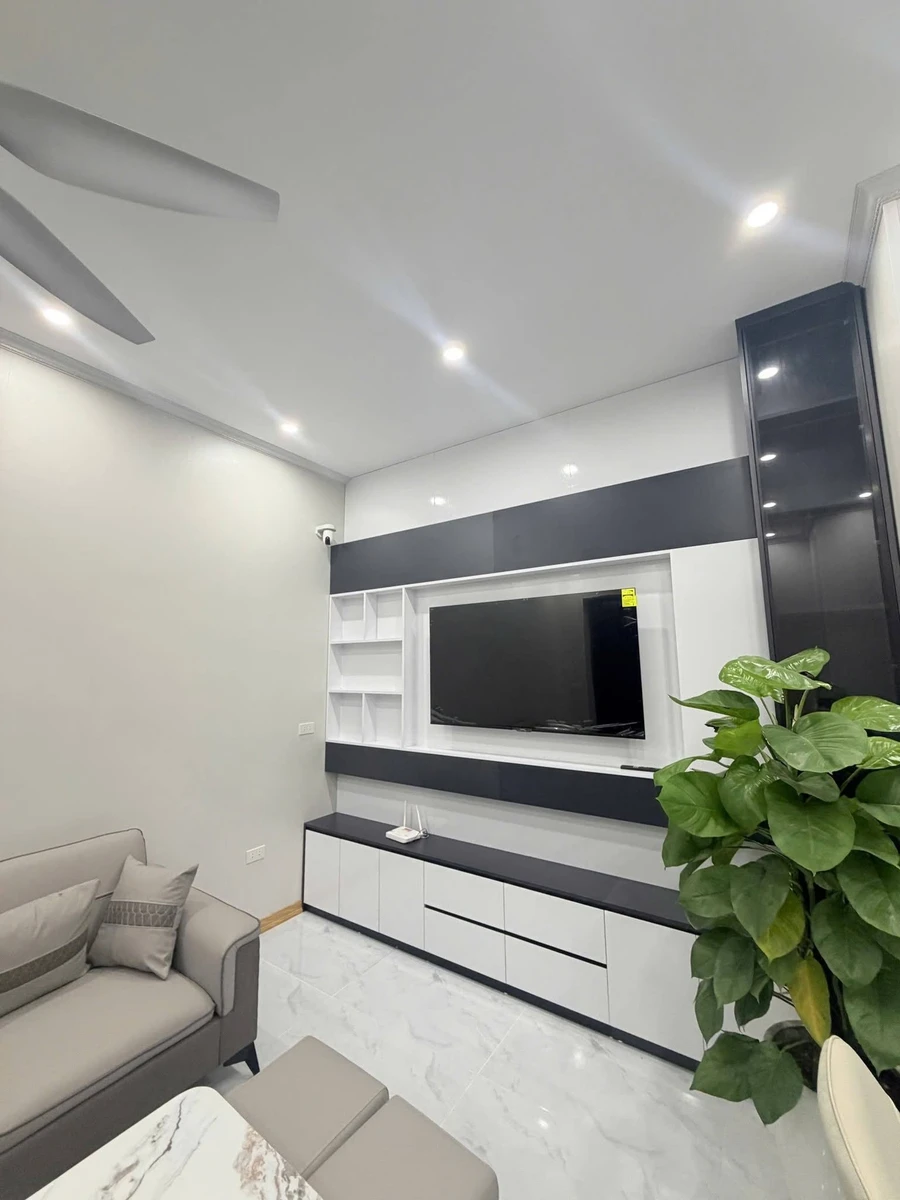 Bán nhà 2 tầng mặt đường Phạm Ngọc Thạch, 56m2, 4.1 tỷ - Ảnh thu nhỏ 2