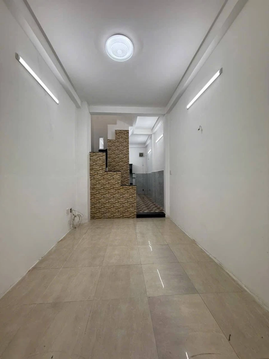 Bán nhà hẻm Trần Thủ Độ Tân Phú 67m² 2PN 3 tỷ 950 triệu - Ảnh 1
