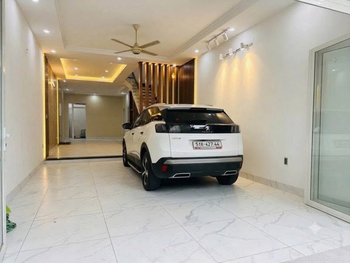 Nhà 2 tầng hẻm xe hơi 100m² Vũng Tàu 8.3 tỷ - Ảnh thu nhỏ 4