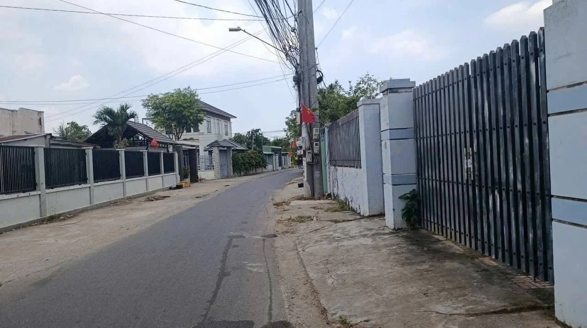 Bán nhà vườn Tân Hưng 360m2, 2 PN, 3 tỷ 8 - Ảnh thu nhỏ 2