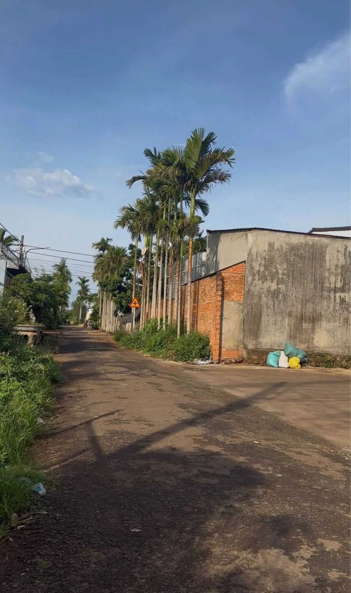 Bán đất 870m² kèm kho sẵn, Buôn Ju, Phường Tân An, giá 3,99 tỷ - Ảnh 1