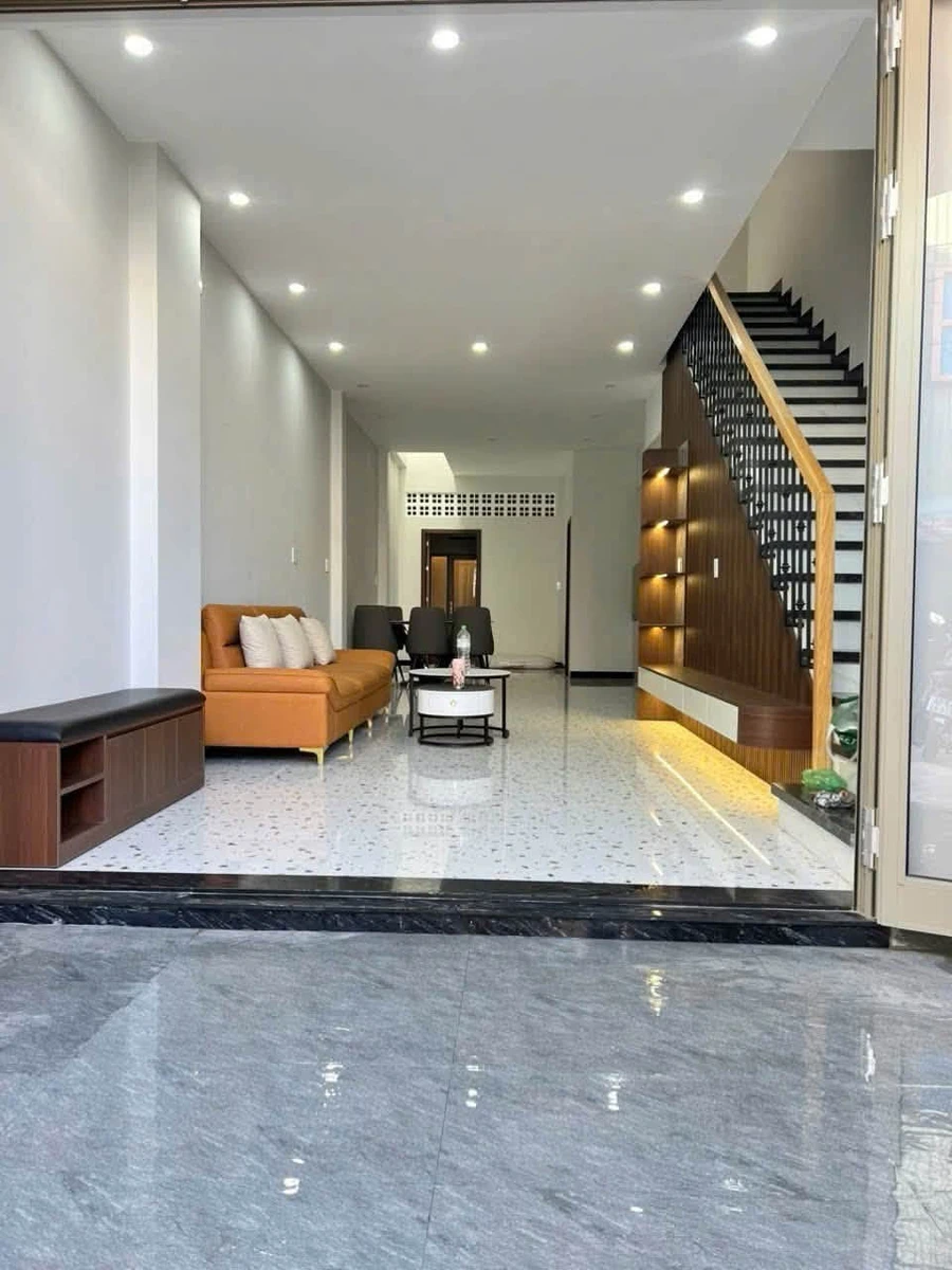 Nhà 3 tầng 87m² đường Lê Duẩn, Đà Nẵng, giá 6 tỷ - Ảnh 1