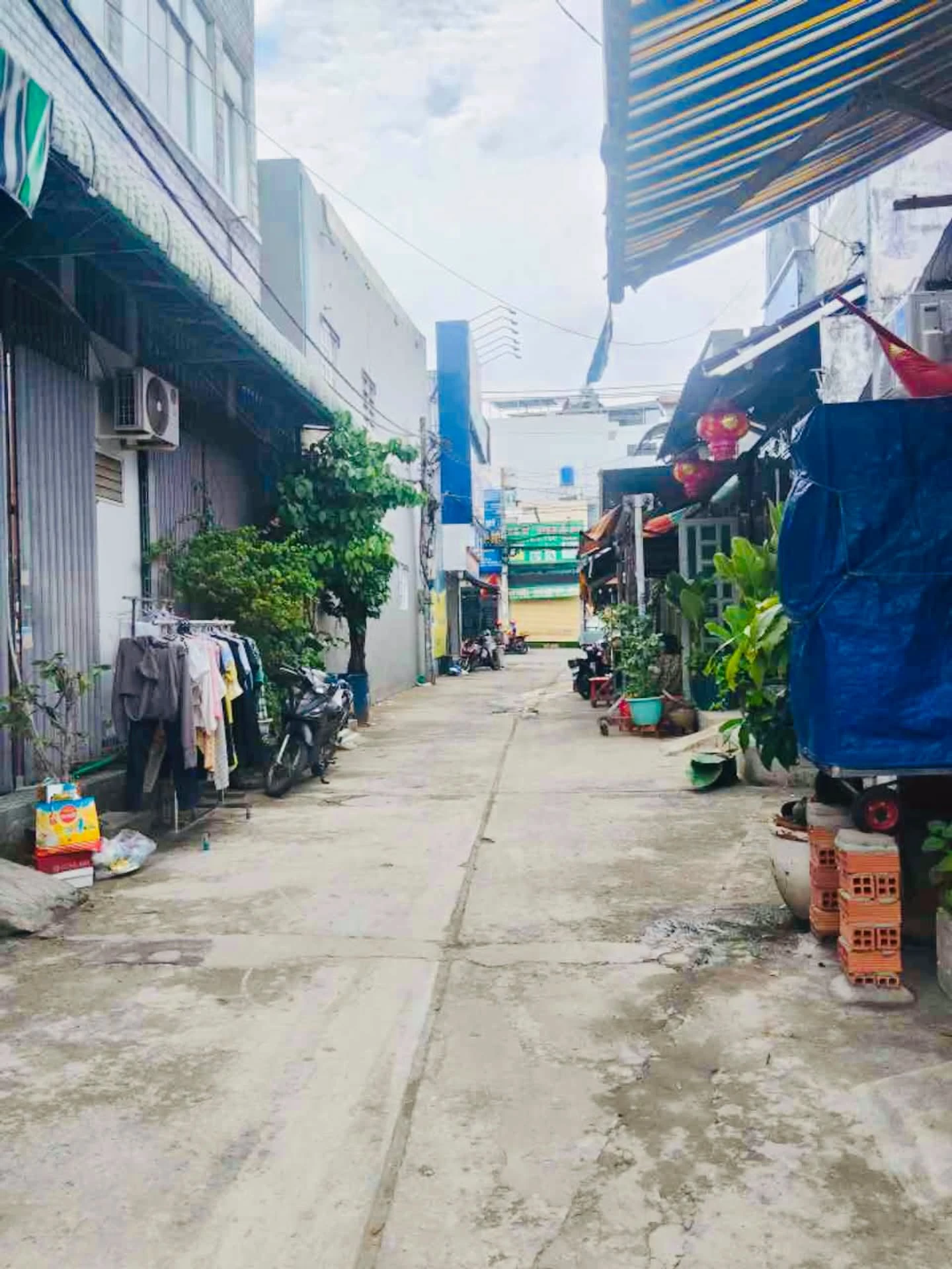 Bán nhà cấp 4 hẻm xe hơi 80m2, 2PN, giáp Aeon Mall, Bình Tân giá 5 tỷ - Ảnh 1