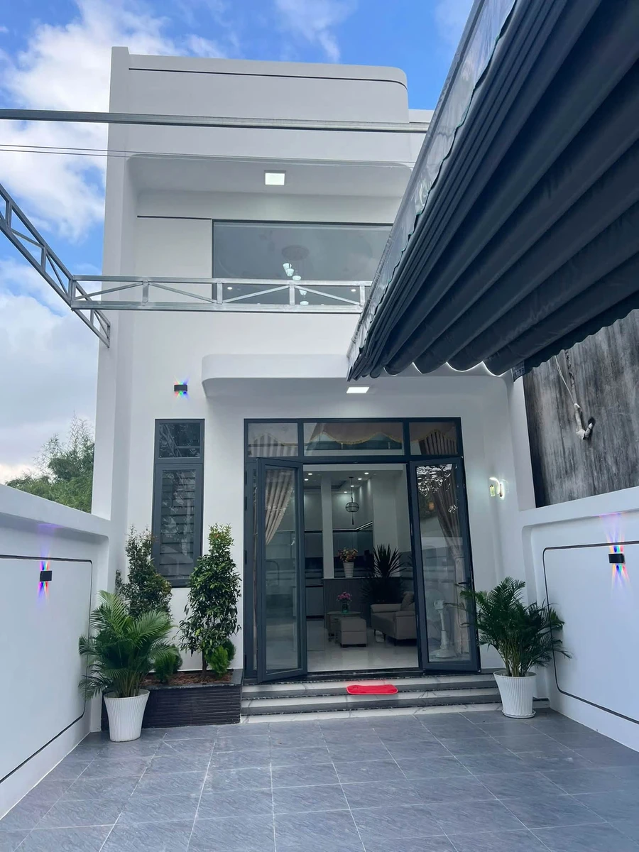 Bán nhà lầu lửng 3PN, 80m² mặt tiền Nguyễn Văn Linh, Tây Ninh - Ảnh 1
