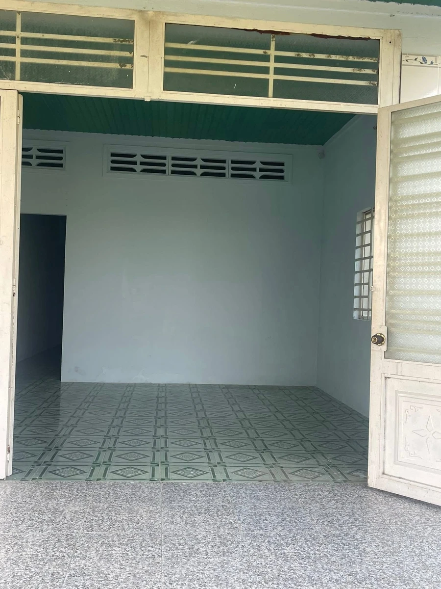 Bán nhà đất 3 phòng ngủ 695m² Tây Ninh 900 triệu - Ảnh thu nhỏ 2