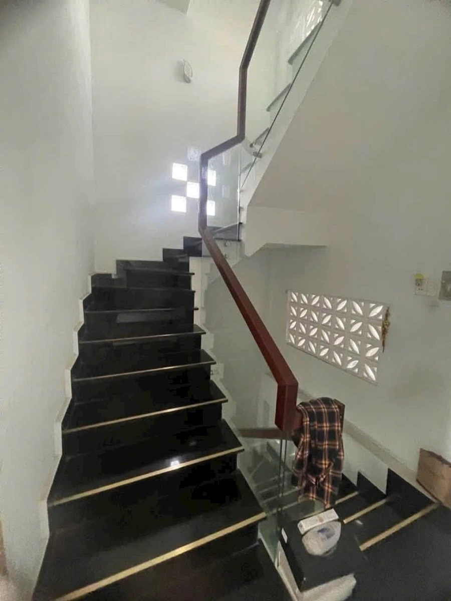 Bán nhà 4PN 196m² Lê Đình Cẩn, Bình Tân - Ảnh thu nhỏ 4