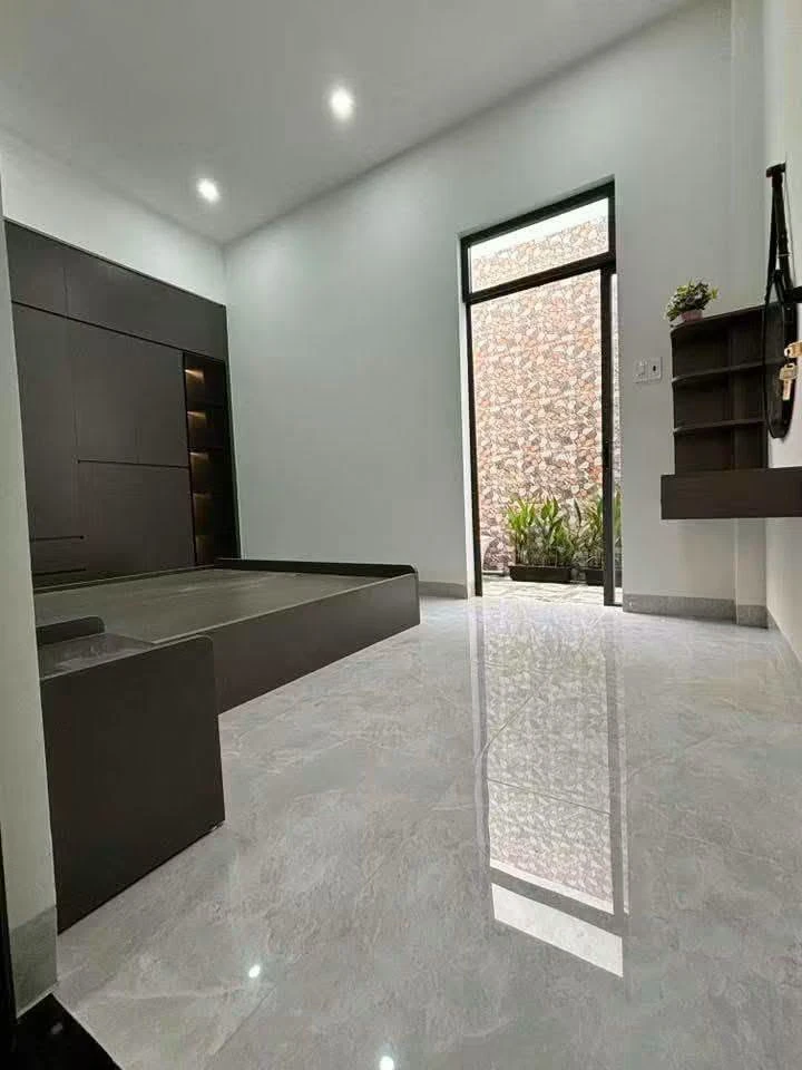 Bán nhà 3 tầng 4PN 80m² Quận 12 - Ảnh thu nhỏ 3