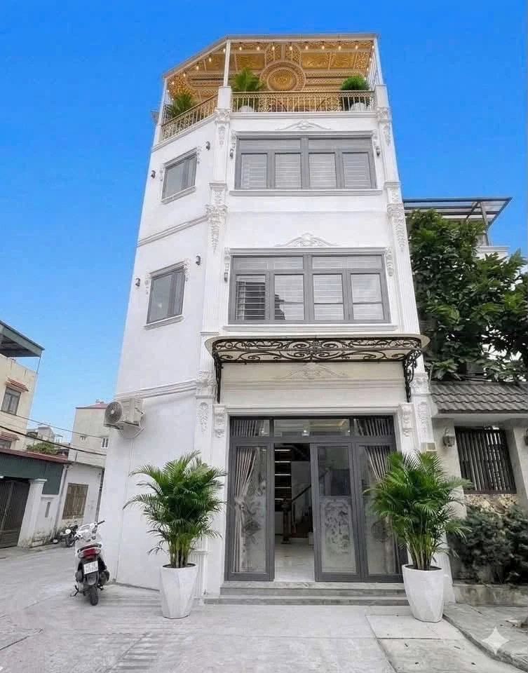 Bán nhà 4 tầng lô góc 55m2, 4PN, đường 7m Huỳnh Tấn Phát, Nhà Bè - Ảnh 1