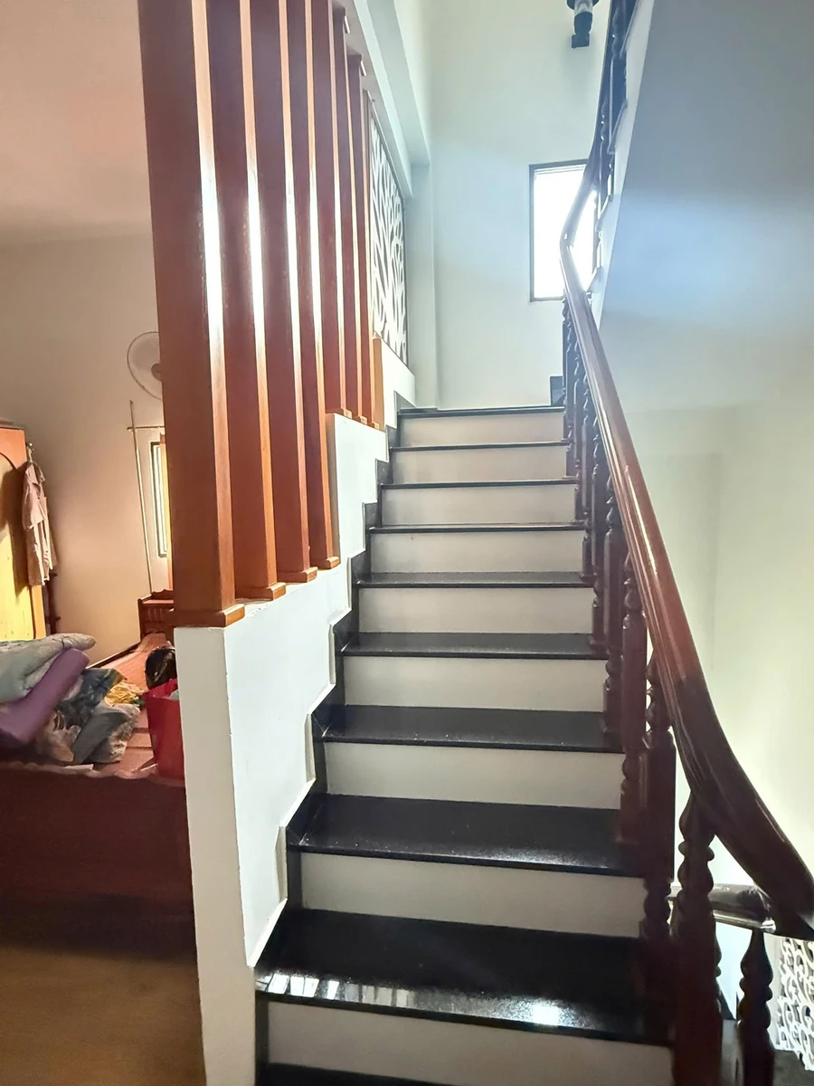 Bán nhà mặt tiền Quảng Đức 97,8m² 3 phòng 9,5 tỷ - Ảnh thu nhỏ 3