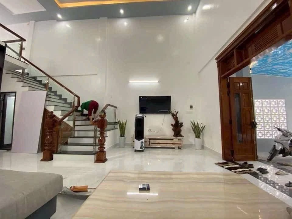 Nhà 2 tầng mái Thái 97.5m² Huế - 3 tỷ - Ảnh 1