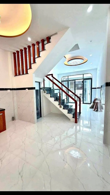 Bán nhà 2 tầng 41m2, 2 PN đường Xuân Diệu Khánh Hòa