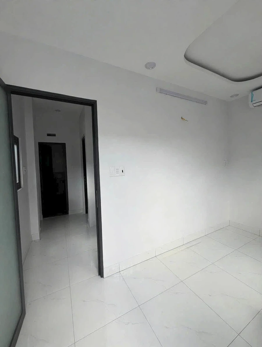 Bán nhà hẻm 4m x 8m, 4 PN 3 WC, Quận 7 - Ảnh thu nhỏ 4