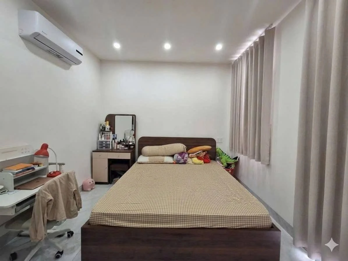 Bán nhà 3 tầng 72m² sân ô tô Bình Chiểu, Thủ Đức 6.3 tỷ - Ảnh thu nhỏ 2