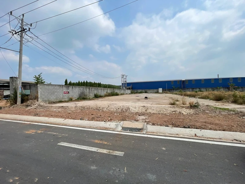 Bán lô đất xây kho xưởng 260m² đường Phùng Hưng, Bình Dương