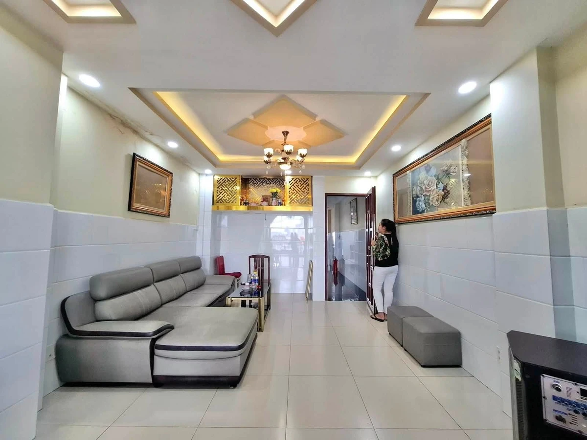 Bán nhà mặt tiền Lê Minh Xuân, 100m2, 7 tầng, thang máy, 16 phòng ngủ, gần chợ Tân Bình - Ảnh thu nhỏ 3