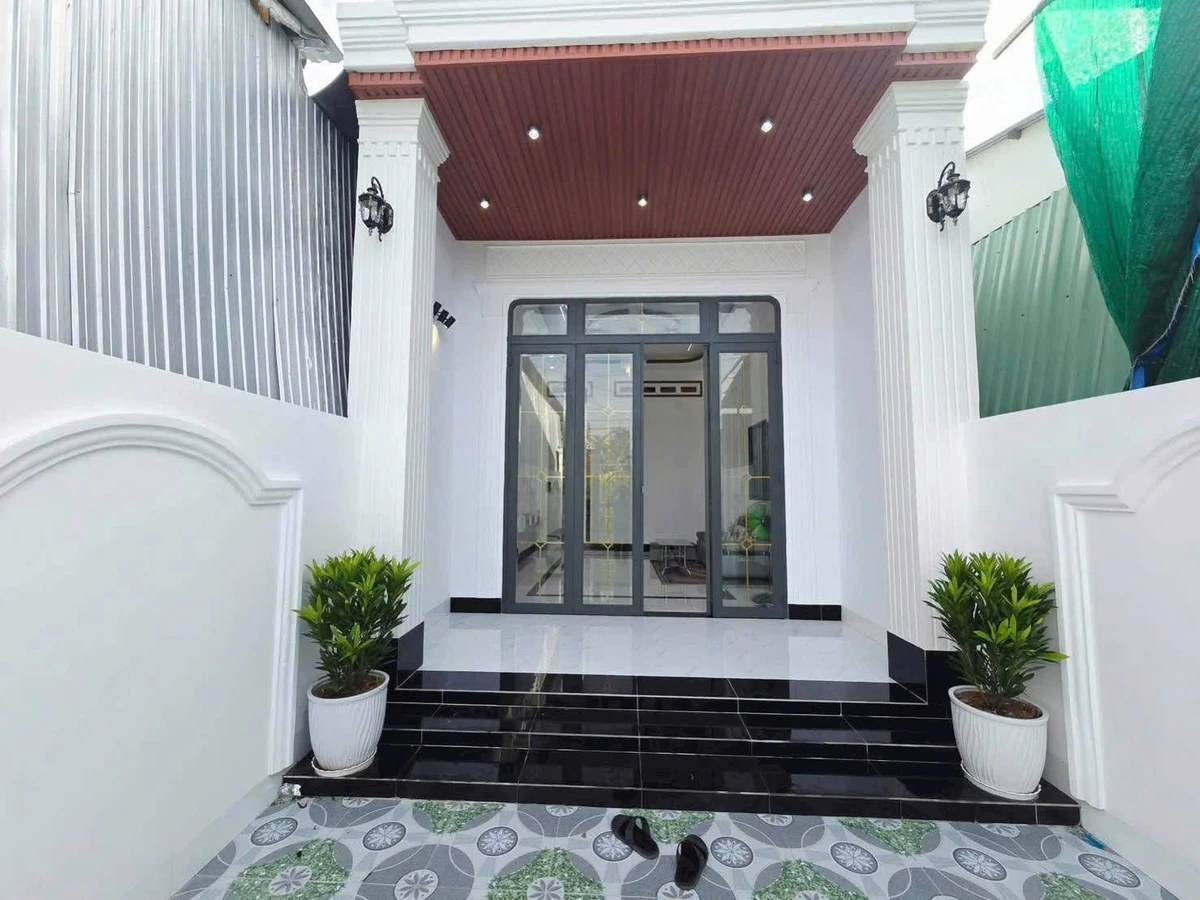 Bán nhà mới 112m² 3 PN Tây Ninh, Long Hoa 1.29 tỷ - Ảnh 1