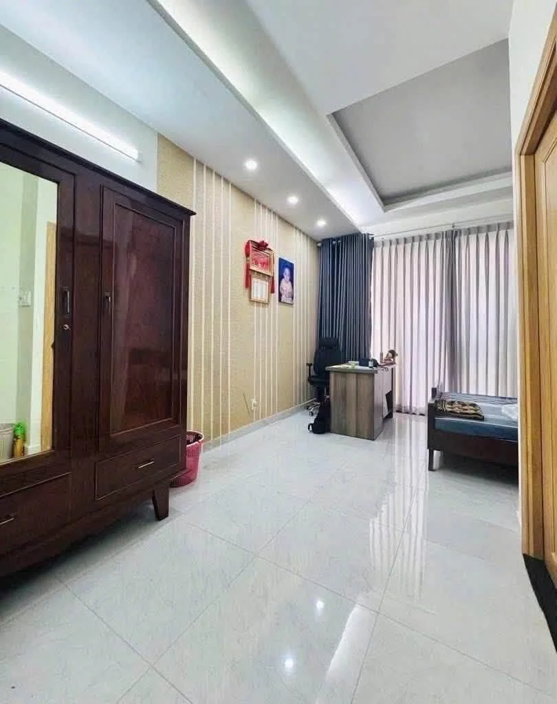 Bán nhà 4 tầng Bình Tân, 92m2, 4PN, 8.1 tỷ - Ảnh thu nhỏ 3