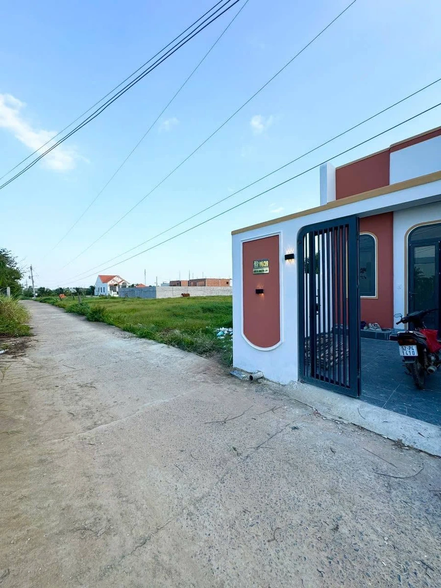 Bán nhà phố 2 phòng ngủ 100m² Bình Thuận Lâm Đồng 1.29 tỷ - Ảnh thu nhỏ 2
