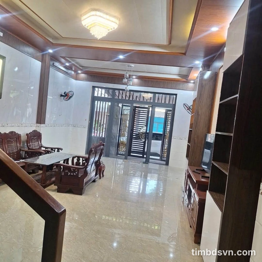 Bán nhà 3 tầng mặt tiền 97,5m² Đà Nẵng - Ảnh thu nhỏ 2