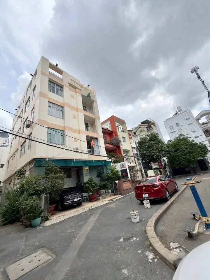 Bán nhà góc 3 mặt tiền 100m² Thích Quảng Đức, Phú Nhuận - Ảnh thu nhỏ 2