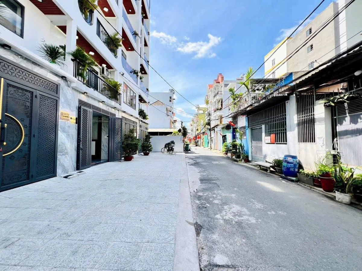 Bán nhà hẻm thang máy full nội thất 4PN 84m² Quận 12 - Ảnh thu nhỏ 5