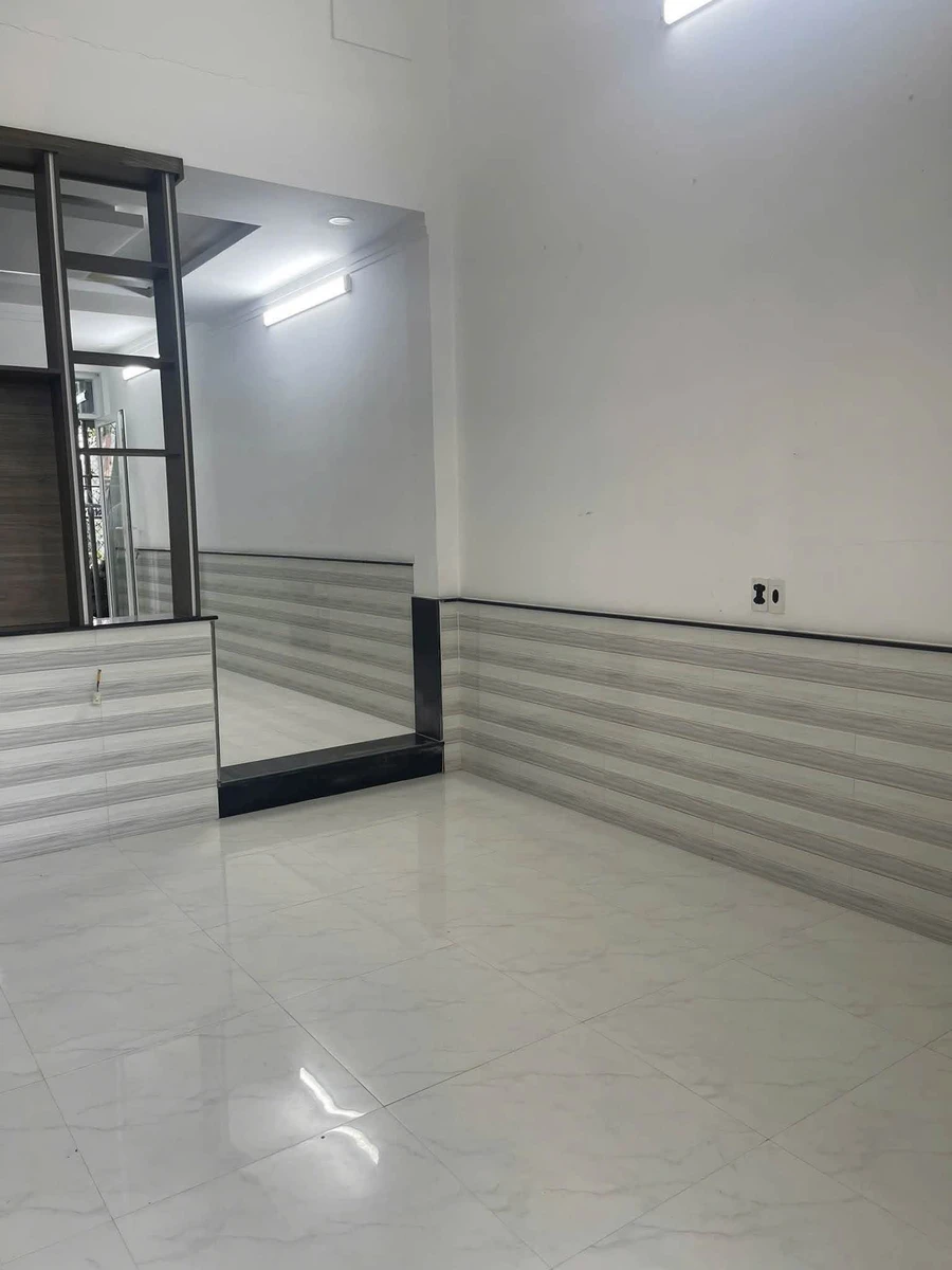 Bán nhà mê lửng 2PN 100m2 Cù Chính Lan 2.68 tỷ - Ảnh 1