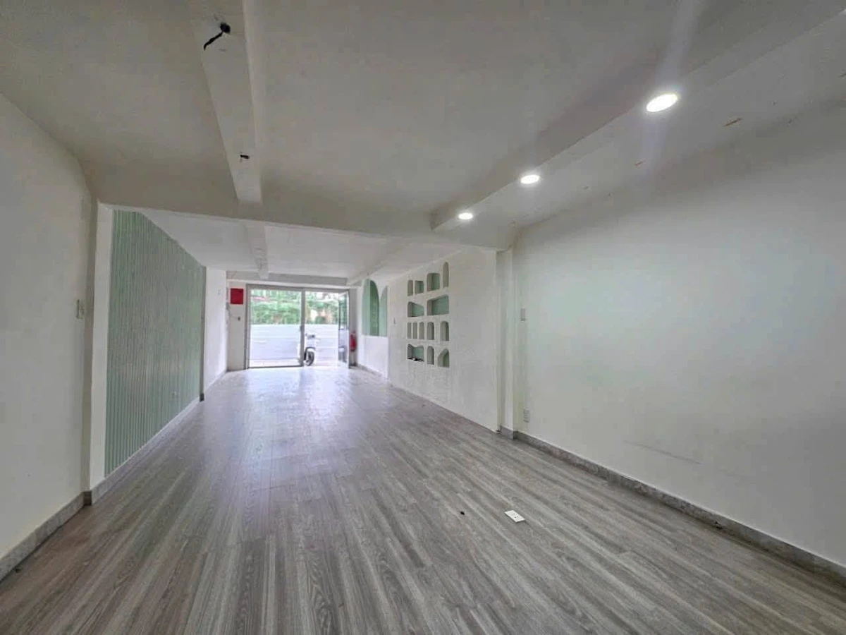 Cho thuê nhà mặt tiền Phạm Văn Thuận, 72m2, 20 triệu/tháng - Ảnh 1