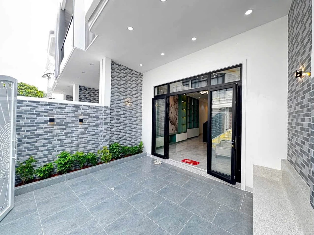 Bán nhà phố 1 trệt 1 lầu 4PN, 88m2 hẻm đường Sương Nguyệt Ánh, Rạch Giá - Ảnh thu nhỏ 2
