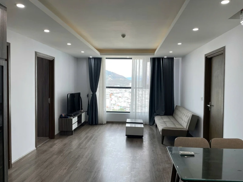 Bán căn hộ 3 phòng ngủ 90m² tầng cao Nha Trang 8,5 tỷ