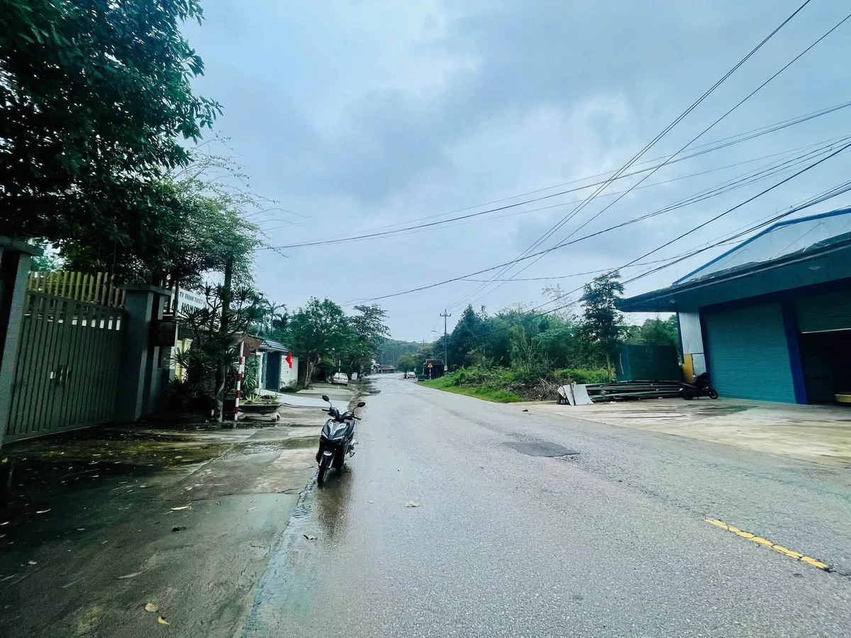 Bán nhà Huế 176m2 giá 3 tỷ 950 triệu, tặng nhà ba gian - Ảnh thu nhỏ 4