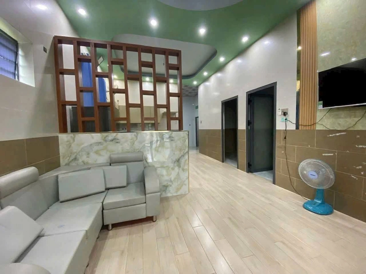 Bán nhà cấp 4 Hòa Long, TP Bà Rịa, 150m2, 2 phòng ngủ, giá 2,4 tỷ - Ảnh thu nhỏ 3