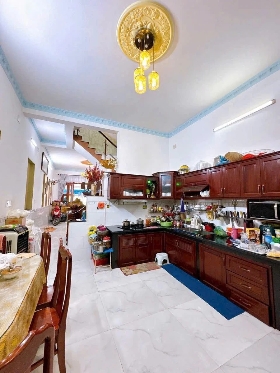 Bán nhà 2 lầu 1 trệt mặt tiền kinh doanh 5x25m, 4PN 4WC, 5.4 tỷ, Bình Tân - Ảnh thu nhỏ 3