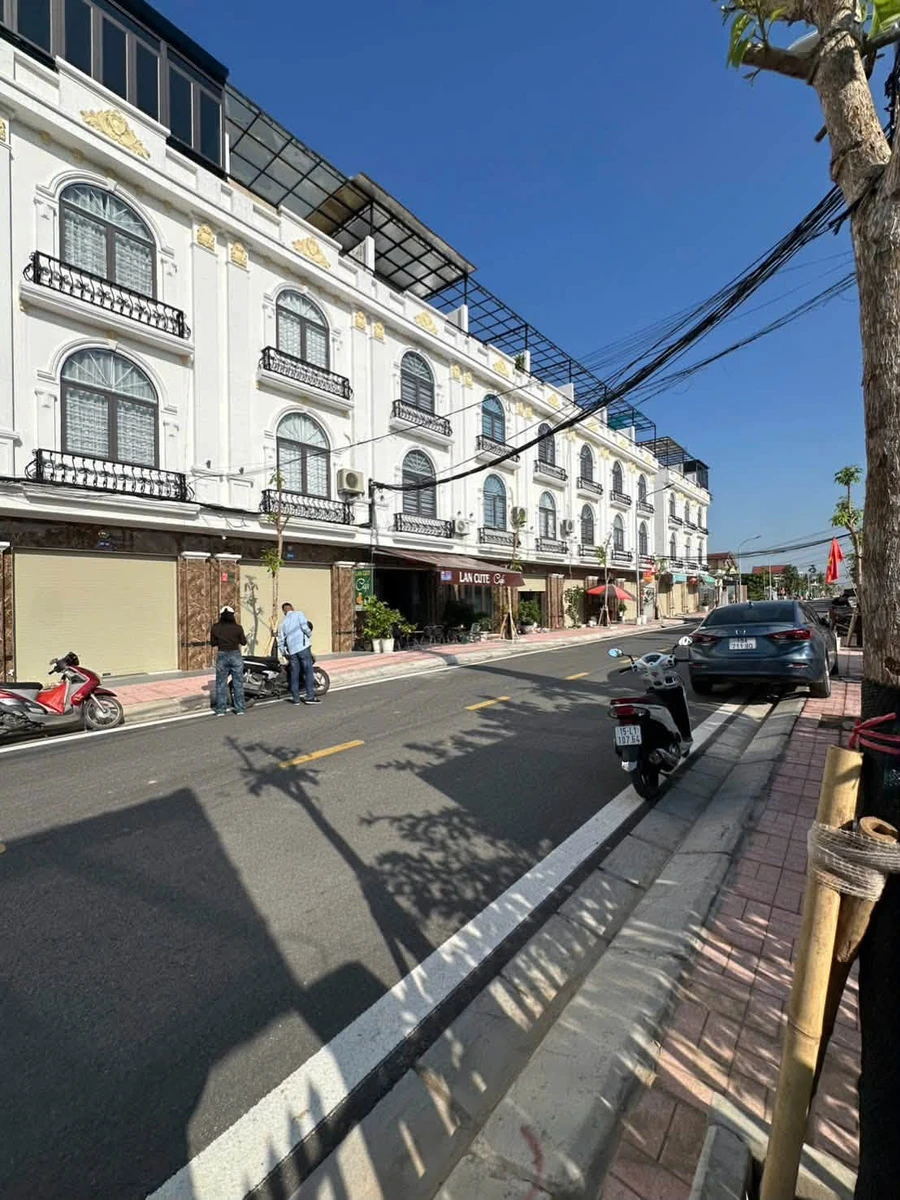 Bán nhà 4 tầng 48m2, 4 phòng ngủ, đang cho thuê 14 triệu/tháng tại Dương Kinh - Ảnh 1
