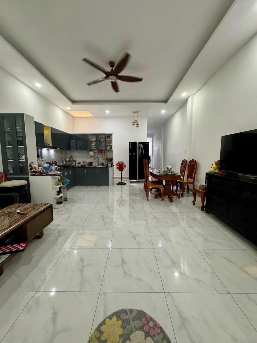 Bán nhà mặt tiền Đinh Hữu Tí Q12, 132m2, 3PN, 9,39 tỷ - Ảnh thu nhỏ 2