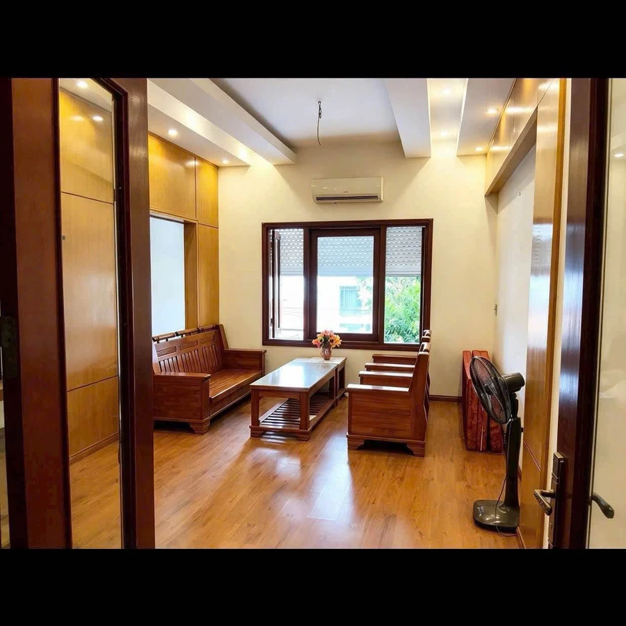 Bán nhà 4 tầng mặt tiền 90m² Thanh Hóa gần công viên - Ảnh 1