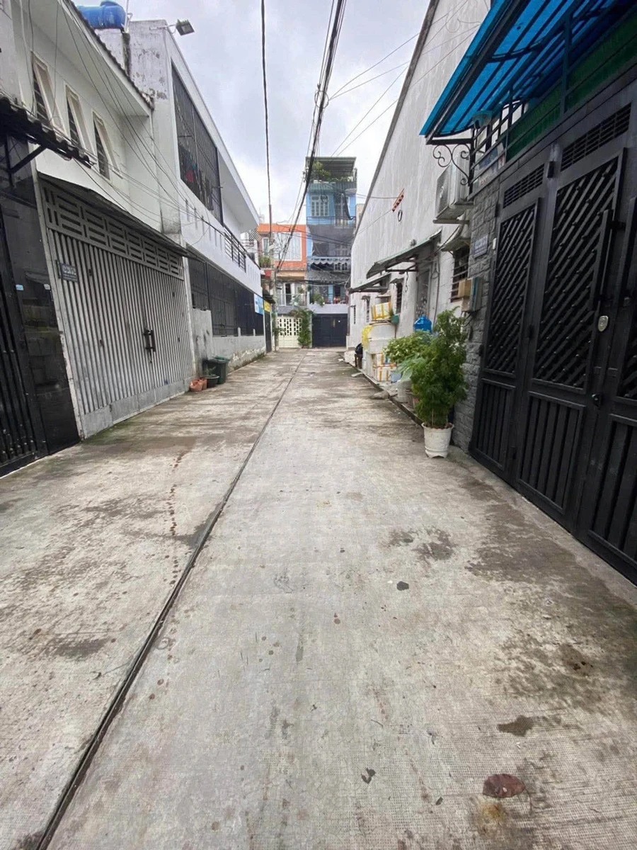 Bán nhà 3 tầng 50m2 hẻm ô tô 6m thông gần kênh Tham Lương, Bình Tân giá 3,85 tỷ - Ảnh thu nhỏ 2