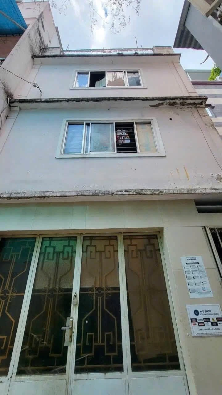 Bán nhà hẻm Nguyễn Trãi Phường 2 Quận 5, 30m², 6PN, giá 5,4 tỷ - Ảnh 1