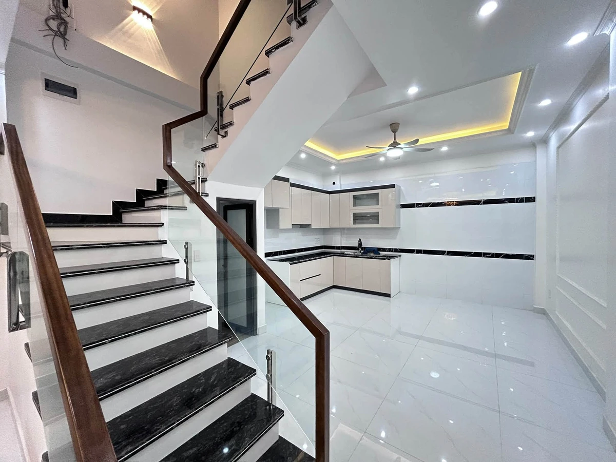Nhà 4 tầng độc lập Phương Lưu, 50m², 4PN, 3,4 tỷ - Ảnh thu nhỏ 2