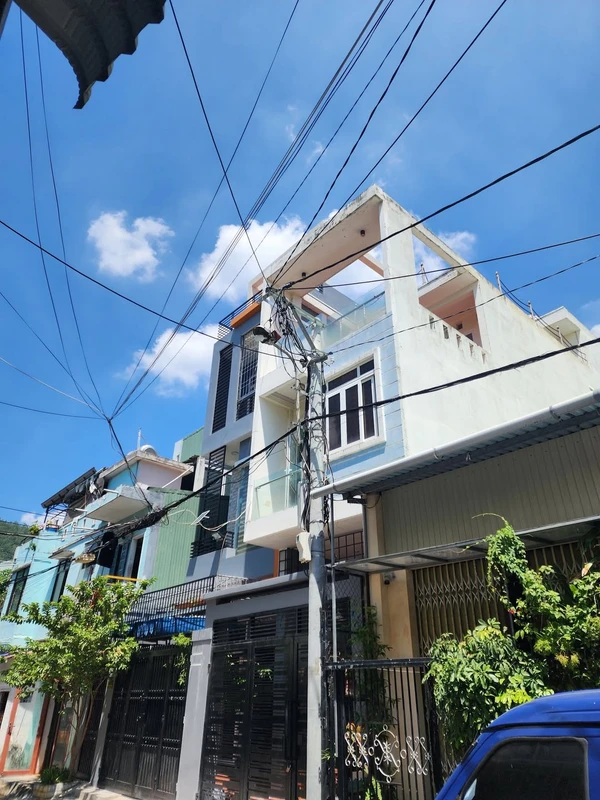 Cho thuê nhà 3 tầng 80m², 4PN, Nguyễn Thái Học, Quy Nhơn