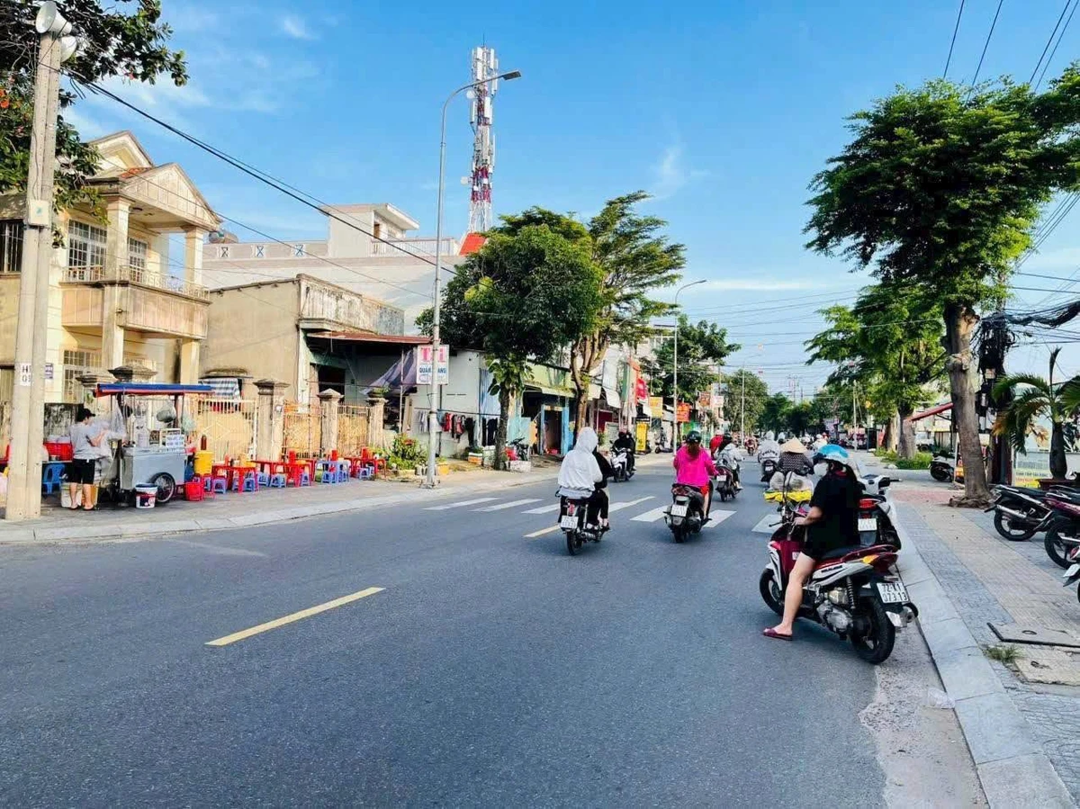 Bán đất mặt tiền đường Ba Tháng Hai 153m2, trung tâm Long Hải, giá 5,4 tỷ - Ảnh thu nhỏ 2