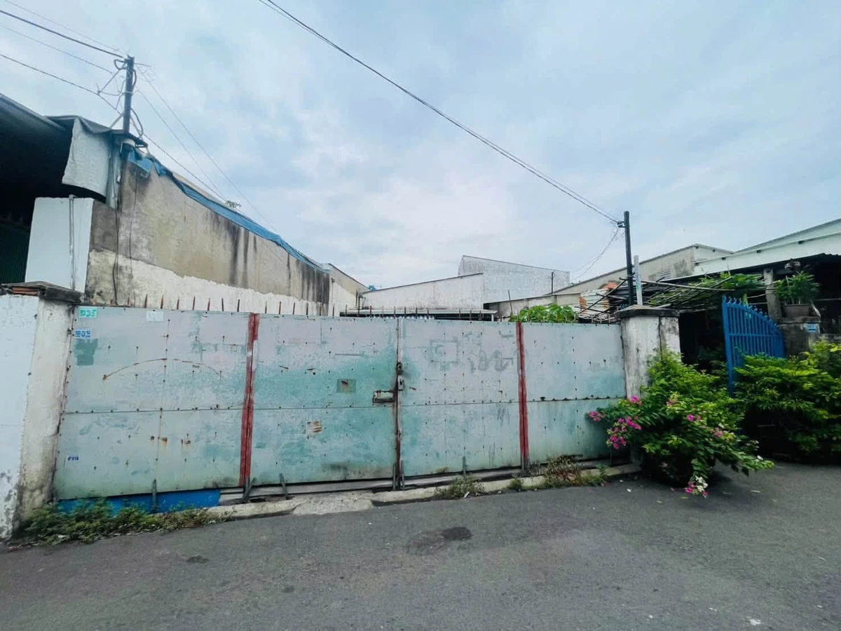 Bán đất 272m2 xây cao tầng gần Phạm Văn Đồng, 10 tỷ 800 - Ảnh thu nhỏ 3
