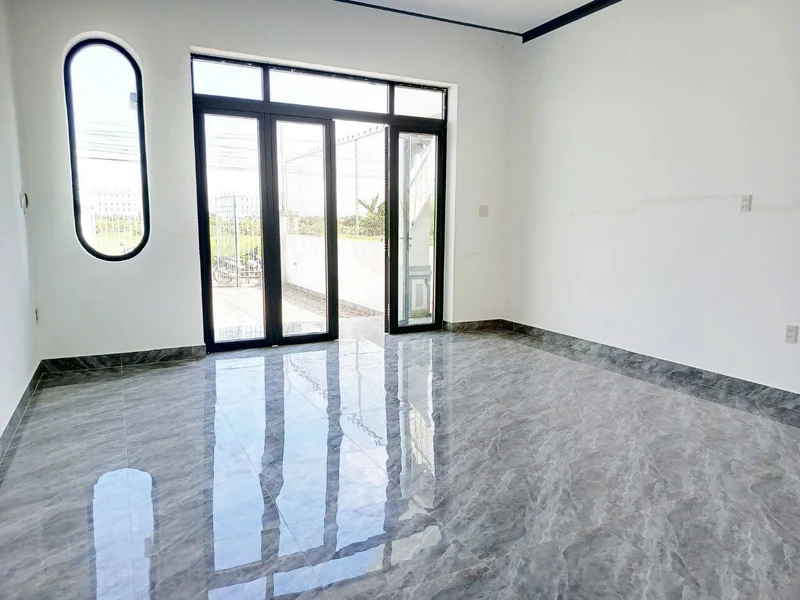 Bán nhà mặt tiền 142m2 Hàm Liêm 1 tỷ 200
