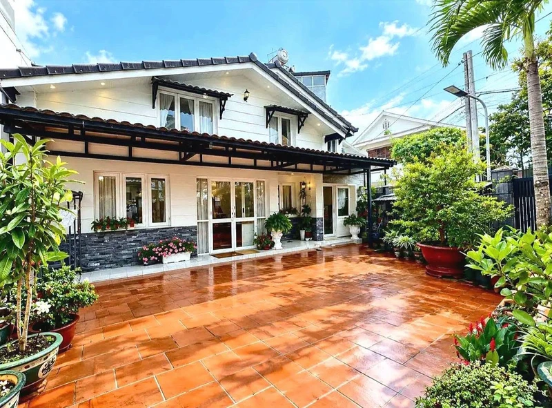 Bán đất SRXD 153m² Đà Lạt, tặng nhà sân vườn 15,5 tỷ