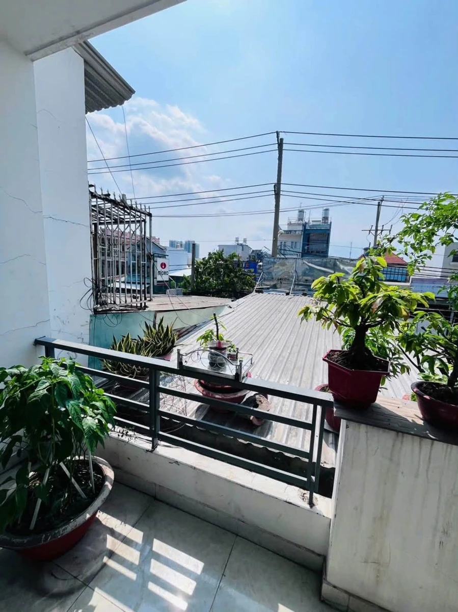 Bán nhà mặt tiền Quốc lộ 50, 103,9m², 1 trệt 2 lầu, 5PN, giá 9,5 tỷ - Ảnh thu nhỏ 3
