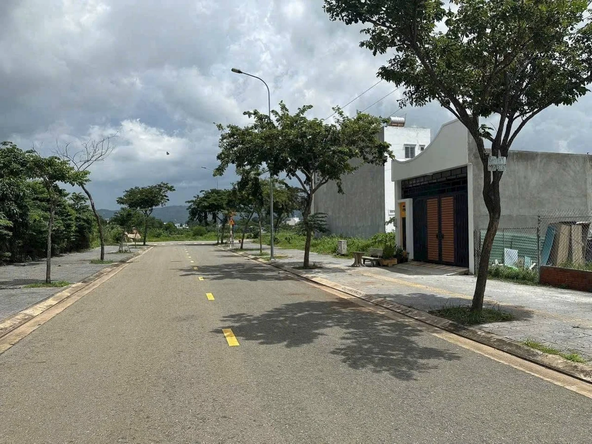 Bán đất mặt tiền Lê Long Vân 104m2, Phường Long Tâm, TP Bà Rịa - Ảnh thu nhỏ 3
