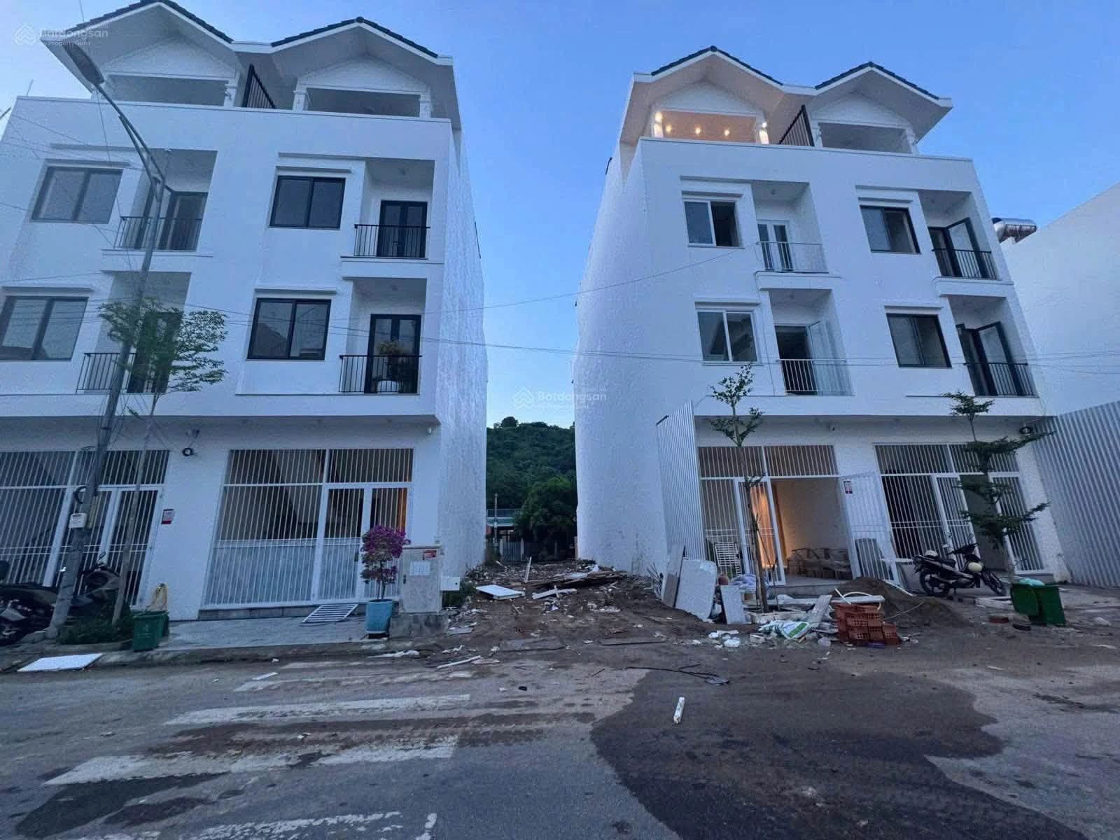 Bán nhà liền kề 75m2 Ngô Văn Sở Nha Trang 11.5 tỷ - Ảnh 1