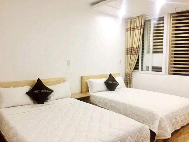 Bán khách sạn 4 tầng 14 phòng, 116m2, đường Tùng Thiện Vương, Huế, 6 tỷ